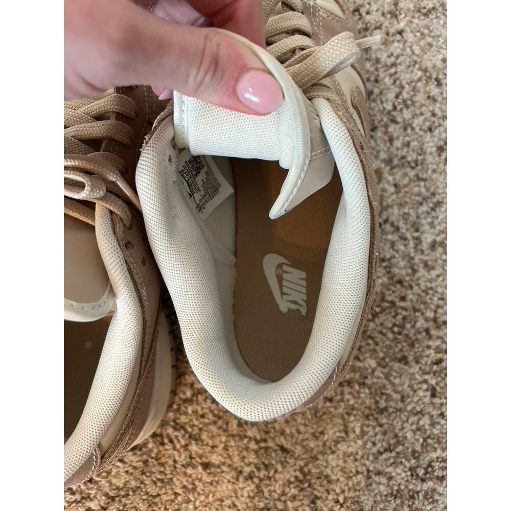Women's Nike Dunk Low Sand Drift 8.5 - Picture 7 of 9